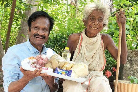 Patron Eliazar providing a Love Bundle to a Tribal woman. 